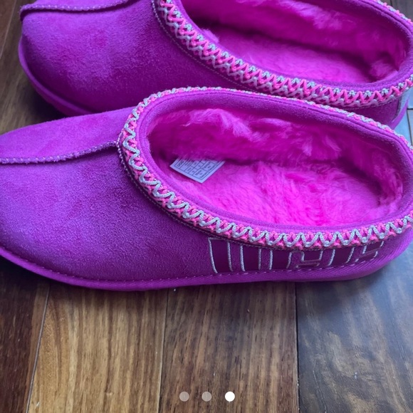 pink Ugg Tasmans - Picture 3 of 3